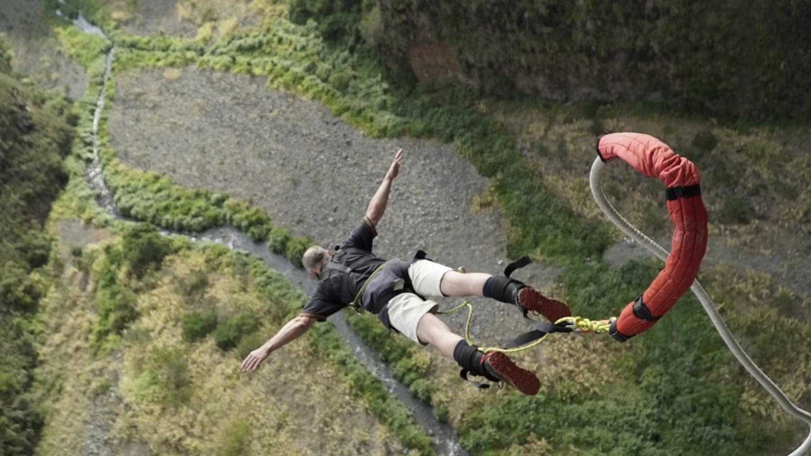 Le saut à l'élastique