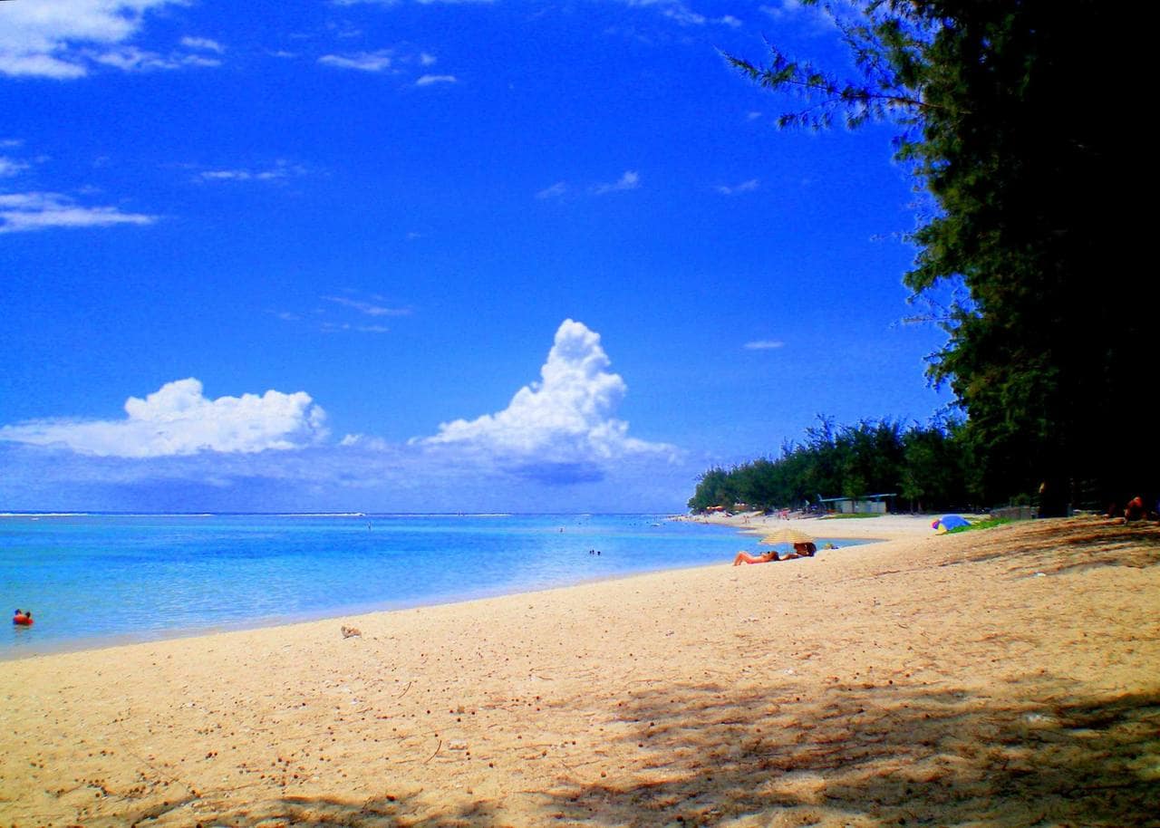 Lagon de Saint-Gilles, plage de l'Ermitage