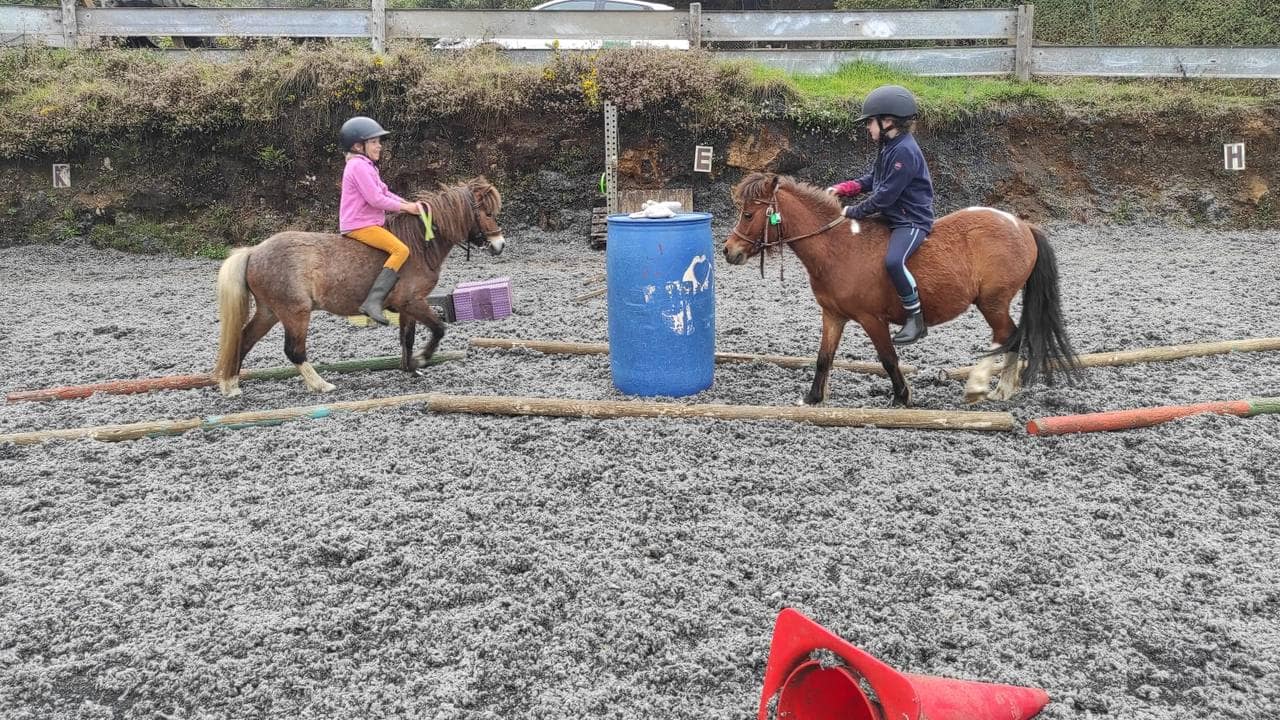 Enfant à poney au Maïdo