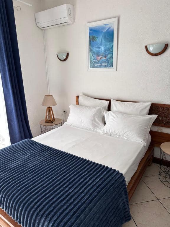 Une chambre du résidence Le Phoenix · © Le Phoenix
