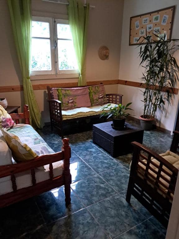 Le salon commun de la maison · © Les Amoureux du Cirque