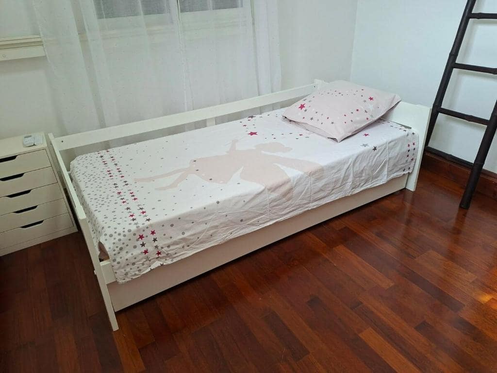 Chambre enfant, lit simple à motif fée · © Sakina City